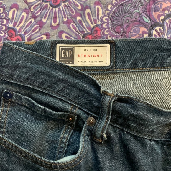 Mens GAP jeans - Picture 2 of 3